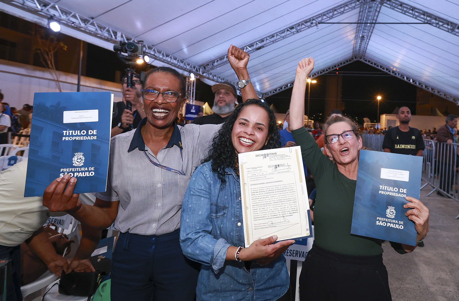 Mais de 94 mil famílias receberam o título de propriedade de seus imóveis