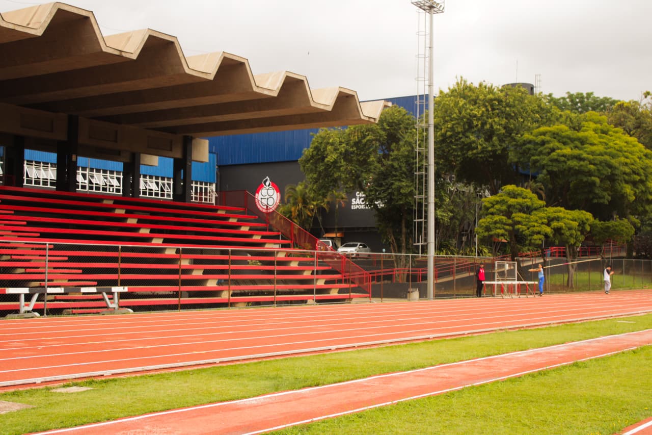 Pista de atletismo do Centro Olímpico revitalizada.
